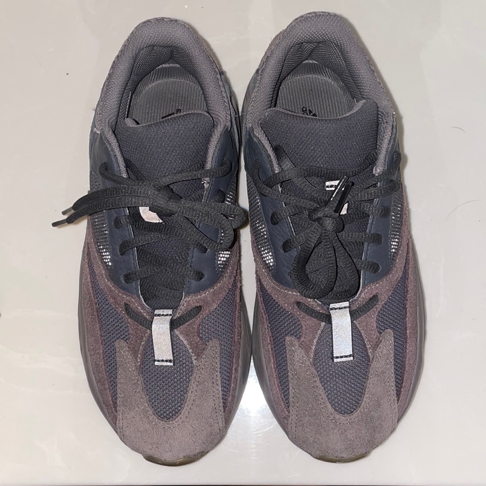 Yezzy sneakers